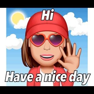 Meet your Posher, Claudia